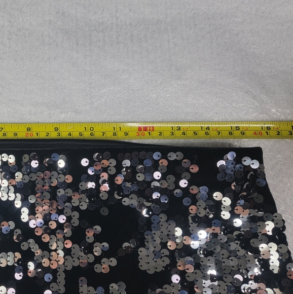 Express Black Sequin Mini Skirt Stretchy elastic waist Comfortable Size Medium - Picture 3 of 6